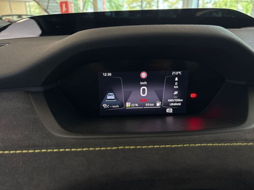 Skoda Enyaq 2022 Vihreä
