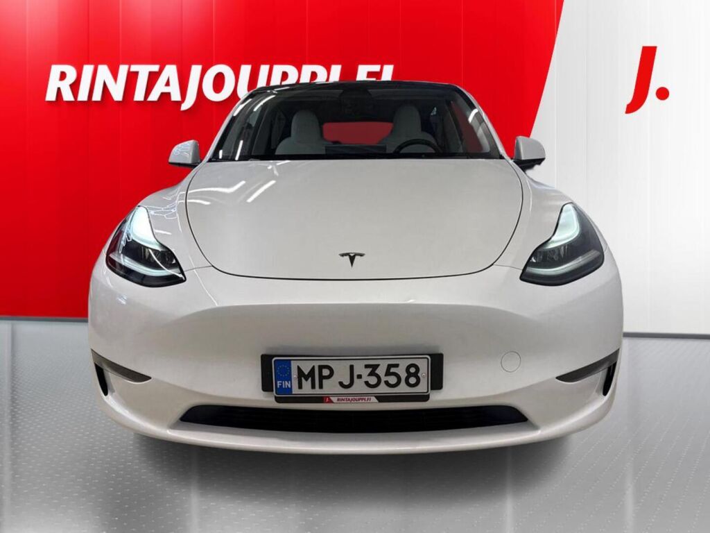 Tesla Model Y 2024 Valkoinen