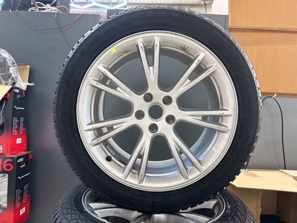 Tesla Model Y 2024 Valkoinen