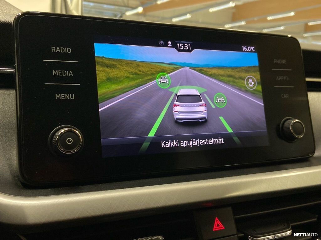 Skoda Kamiq 2024 Valkoinen