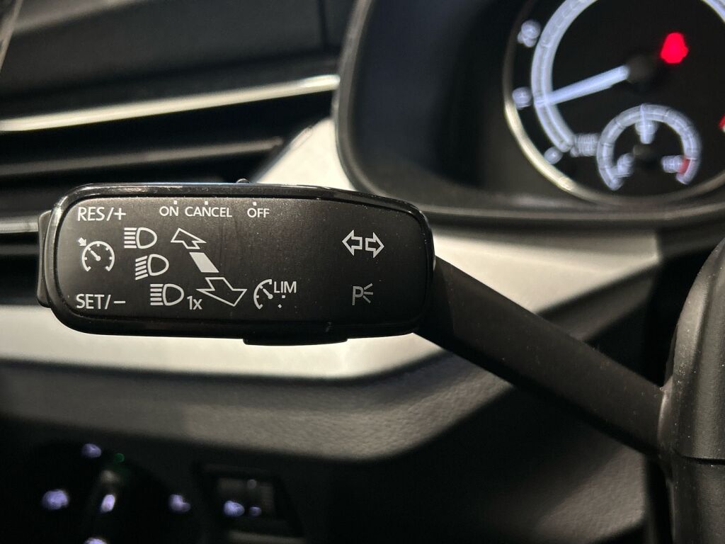 Skoda Kamiq 2024 Valkoinen