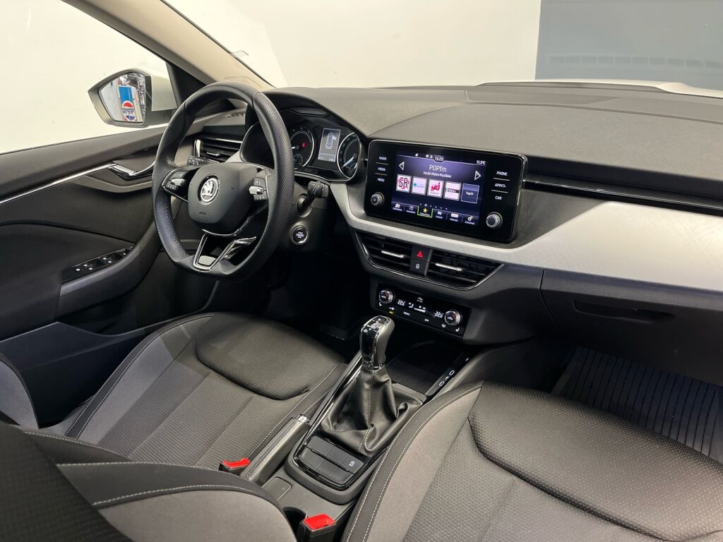 Skoda Kamiq 2024 Valkoinen