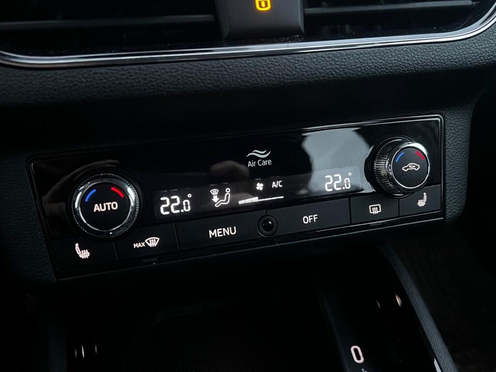 Skoda Kamiq 2024 Valkoinen