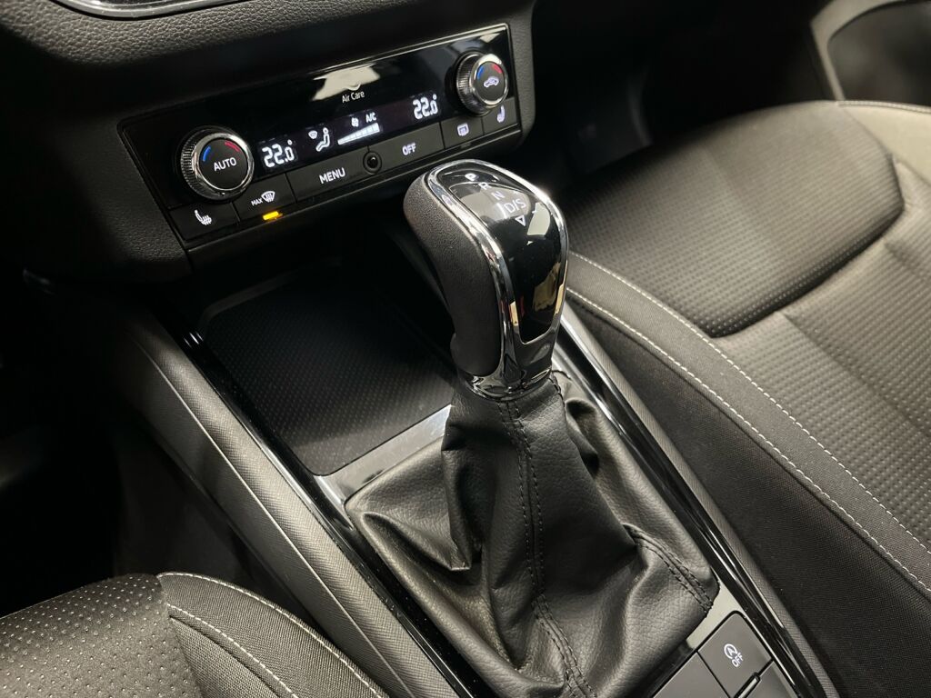 Skoda Kamiq 2024 Valkoinen