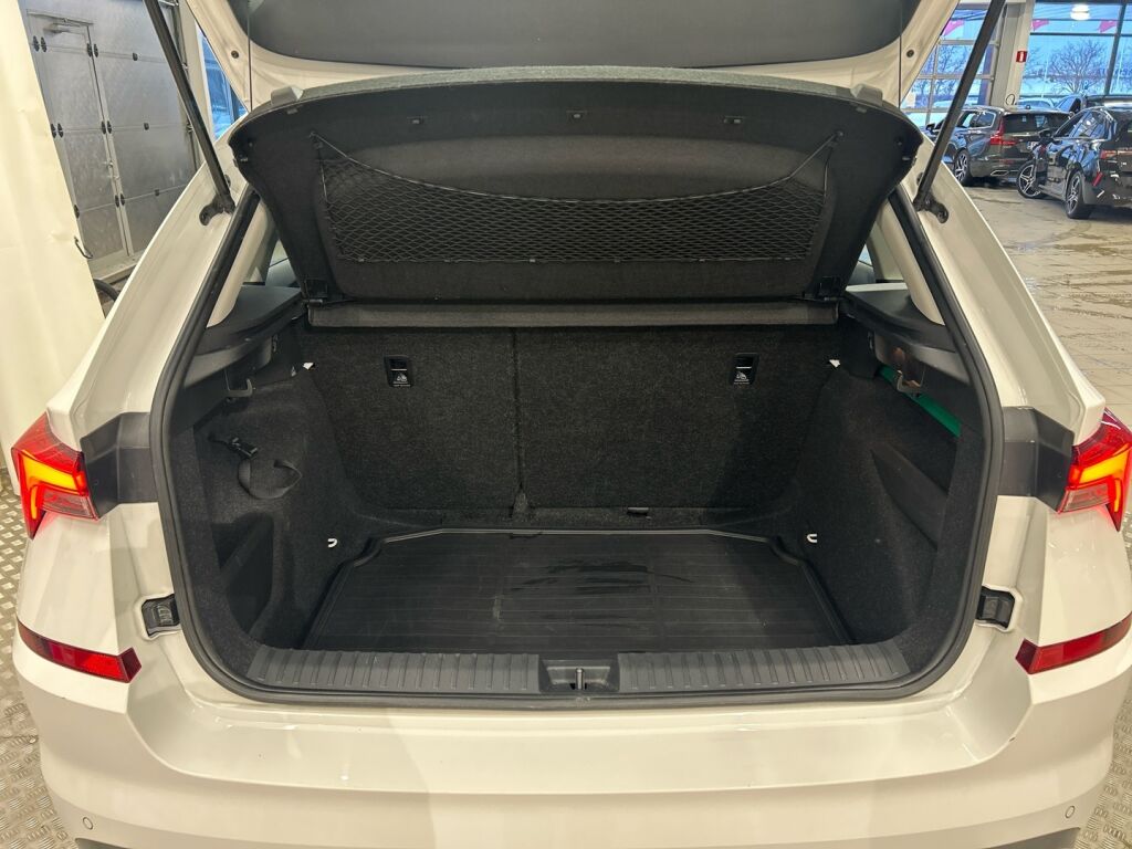 Skoda Kamiq 2024 Valkoinen