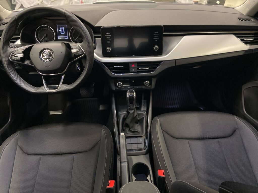 Skoda Kamiq 2024 Valkoinen