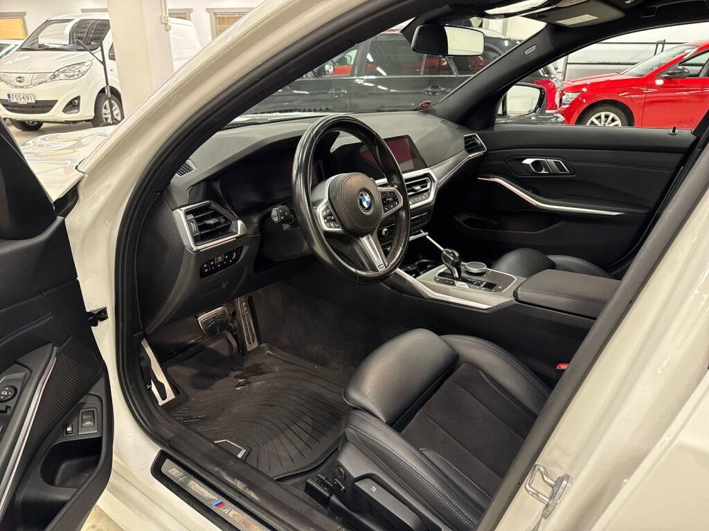 BMW 330 2021 Valkoinen