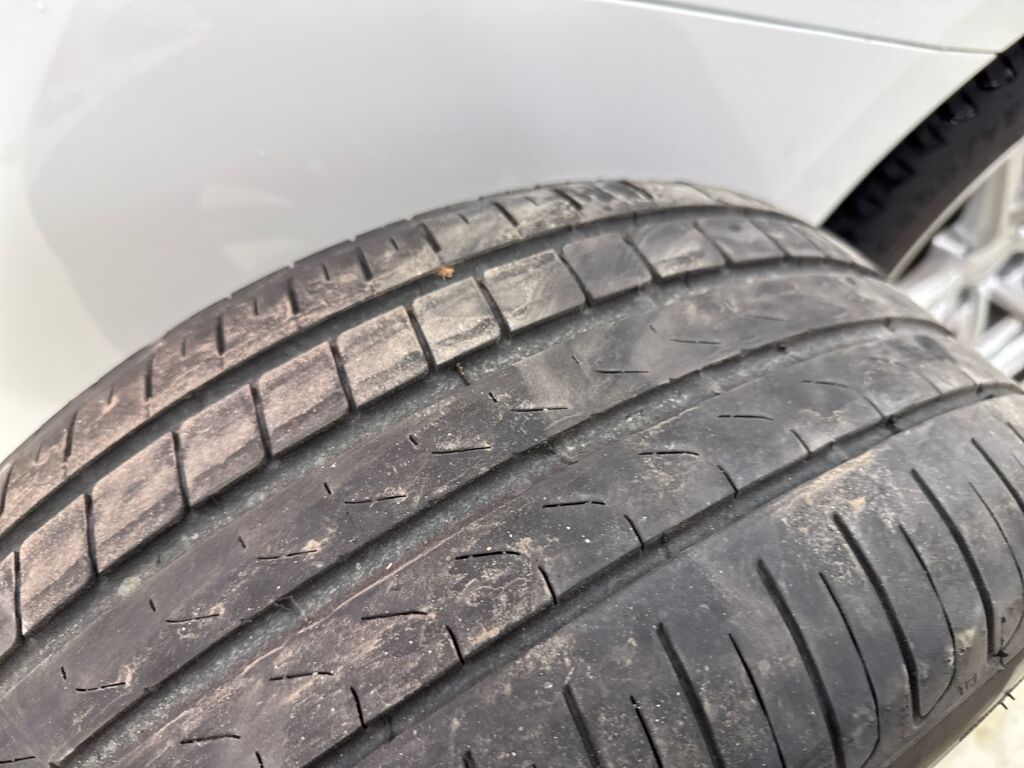 BMW 330 2021 Valkoinen