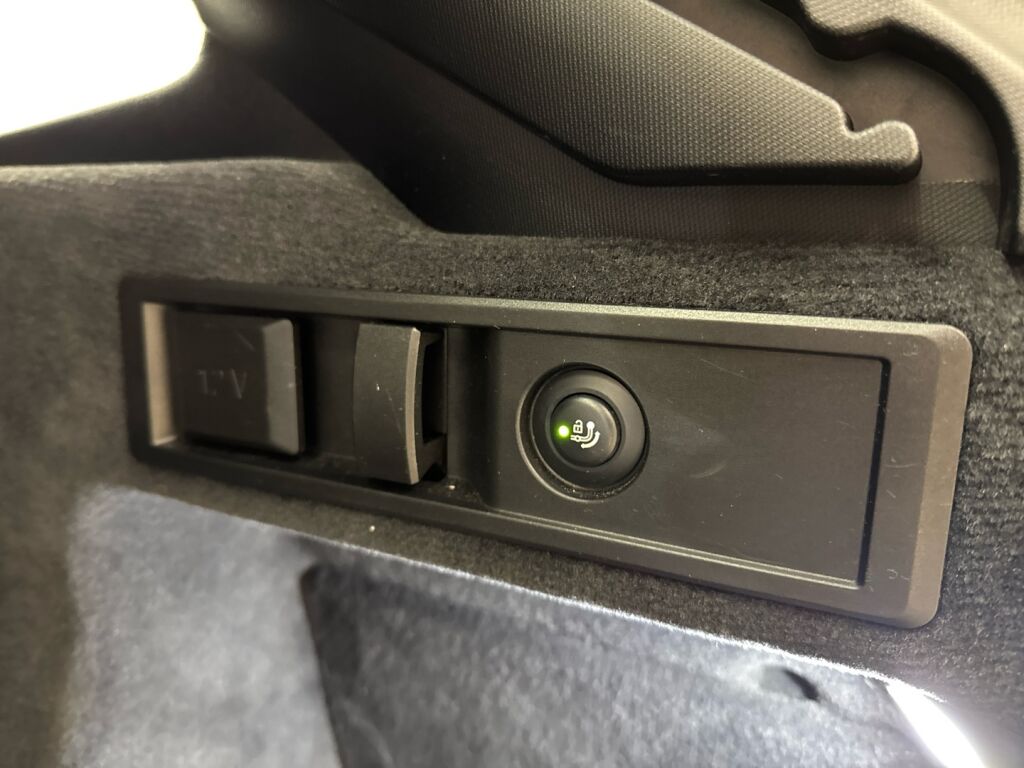 BMW 330 2021 Valkoinen