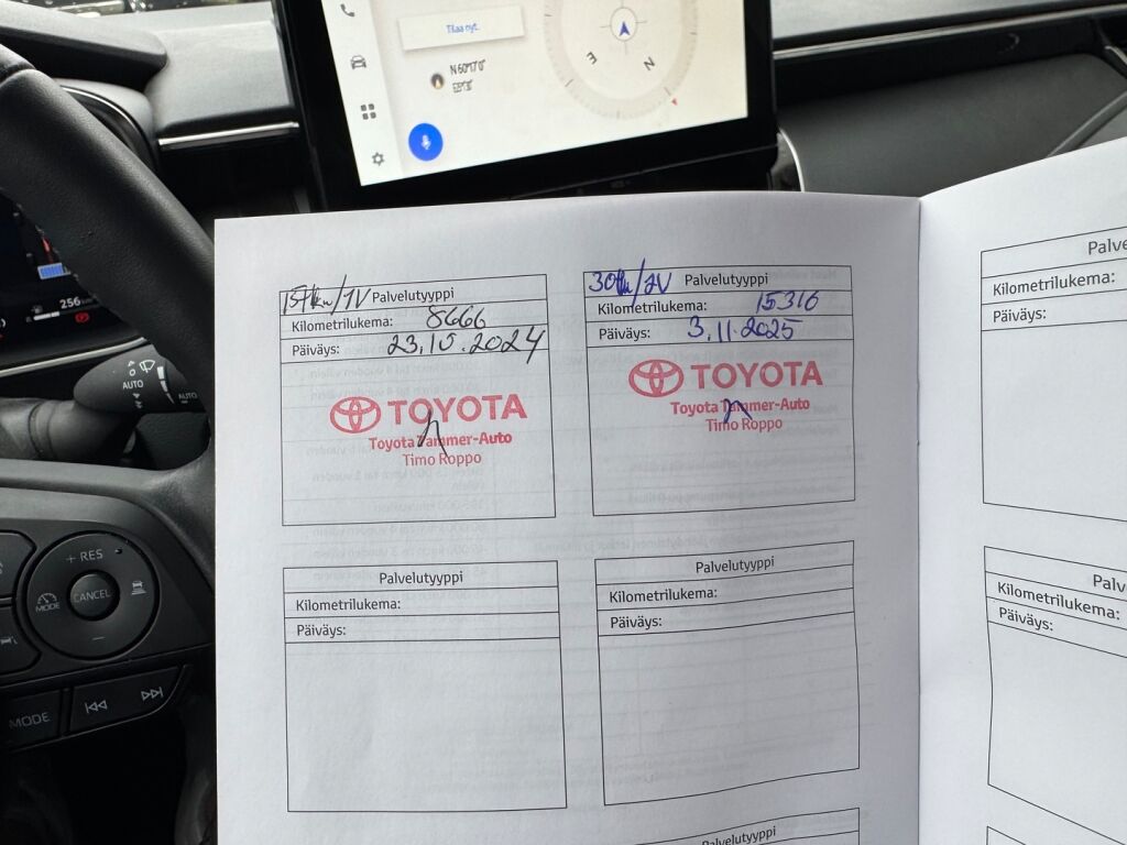 Toyota Corolla 2024 Ruskea (beige)