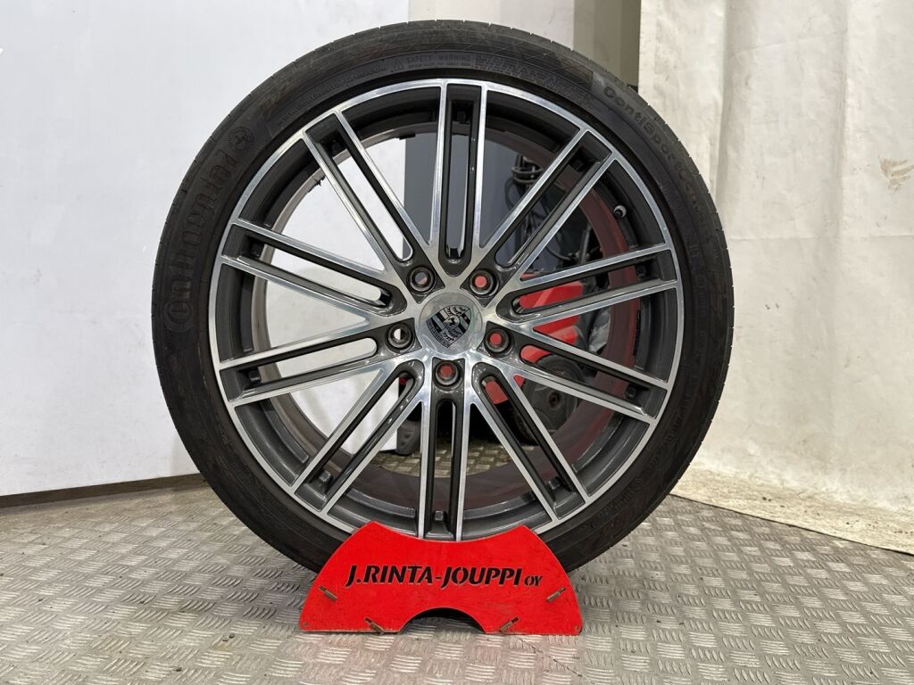 Porsche Panamera 2020 Musta