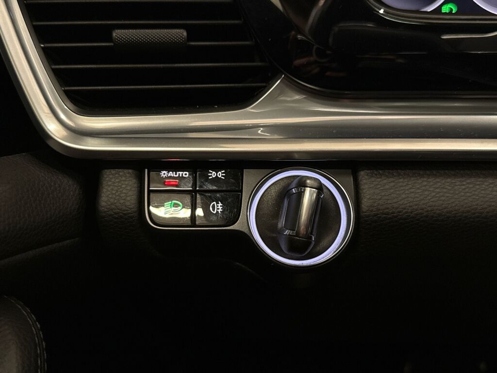 Porsche Panamera 2020 Musta