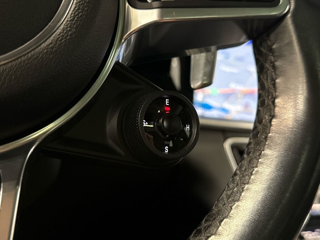 Porsche Panamera 2020 Musta