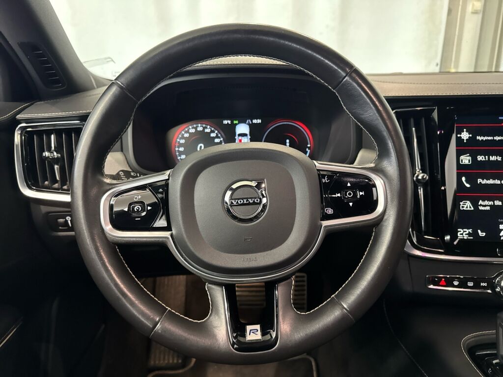 Volvo V90 2020 Harmaa