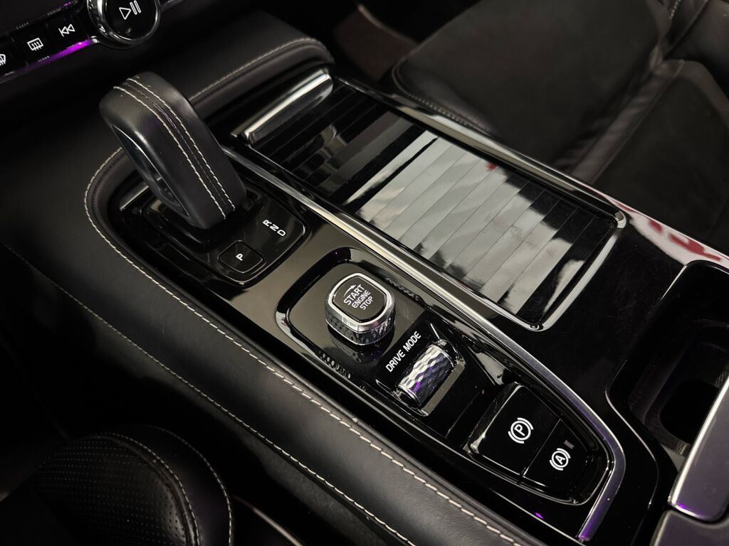 Volvo V90 2020 Harmaa