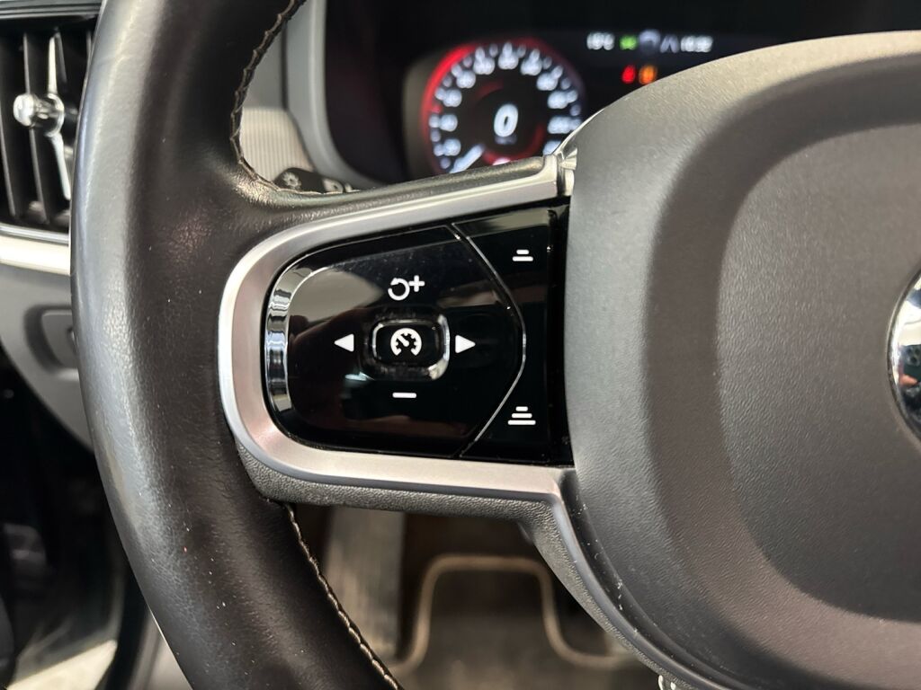 Volvo V90 2020 Harmaa