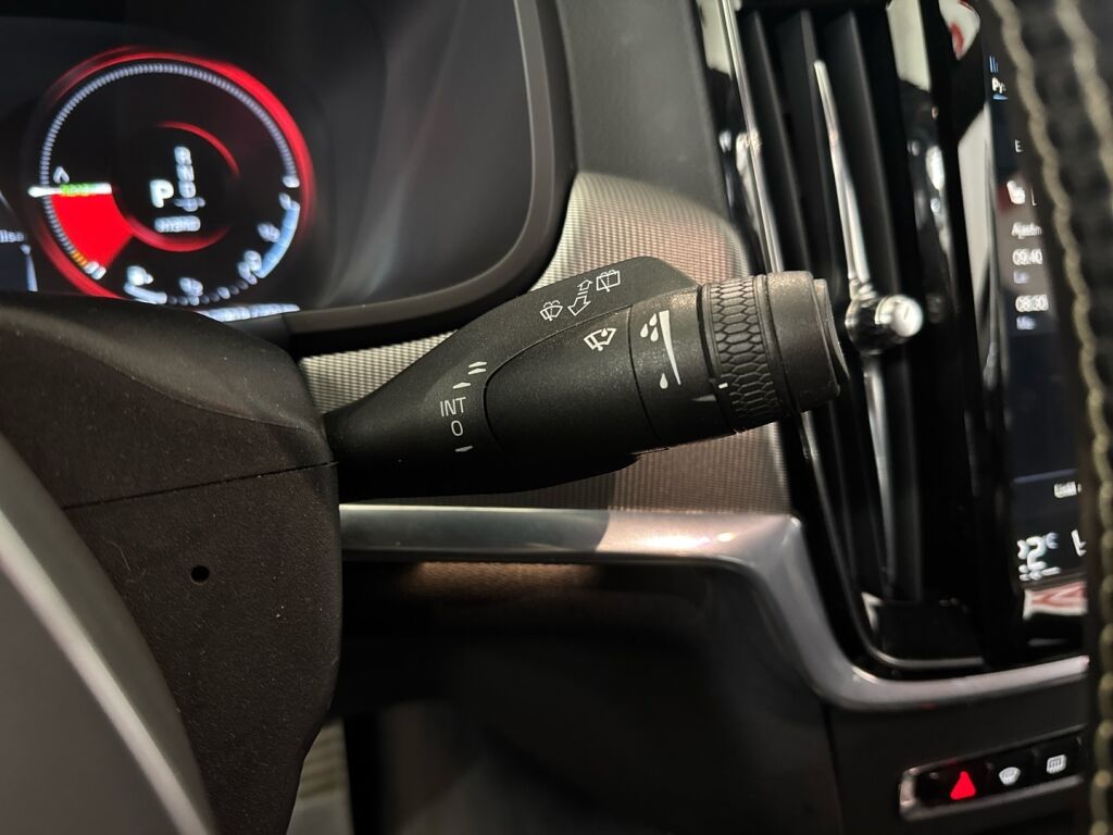 Volvo V90 2020 Harmaa