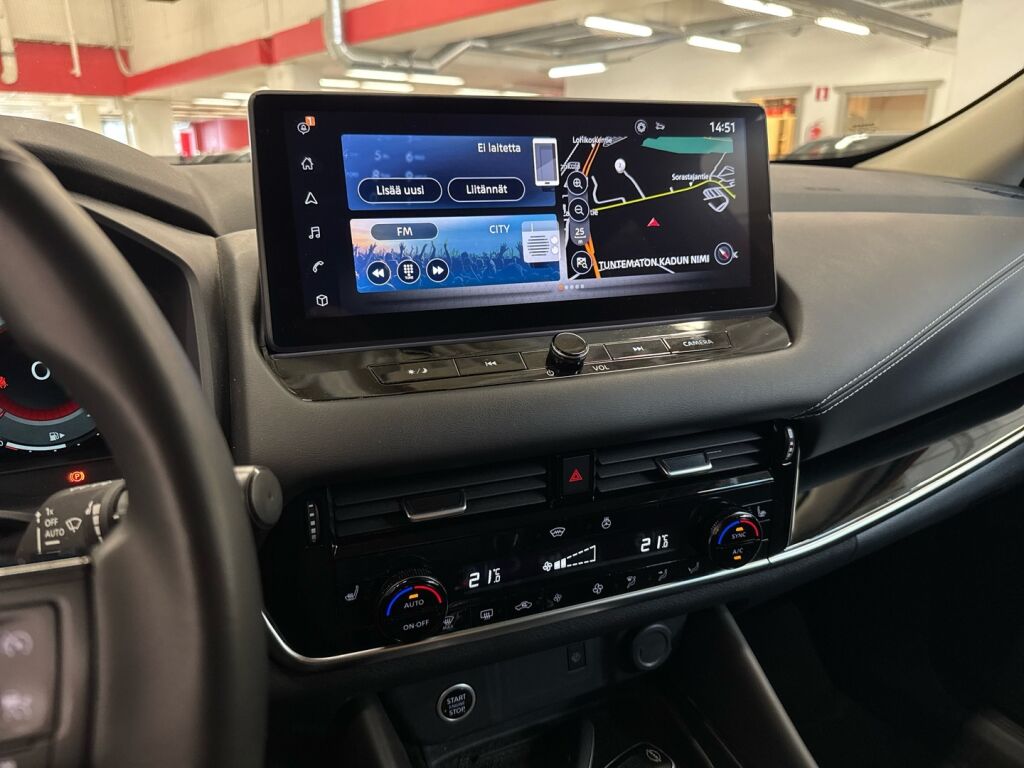 Nissan Qashqai 2024 Punainen