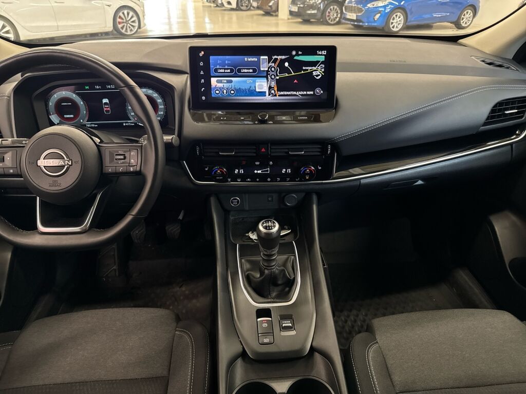 Nissan Qashqai 2024 Punainen