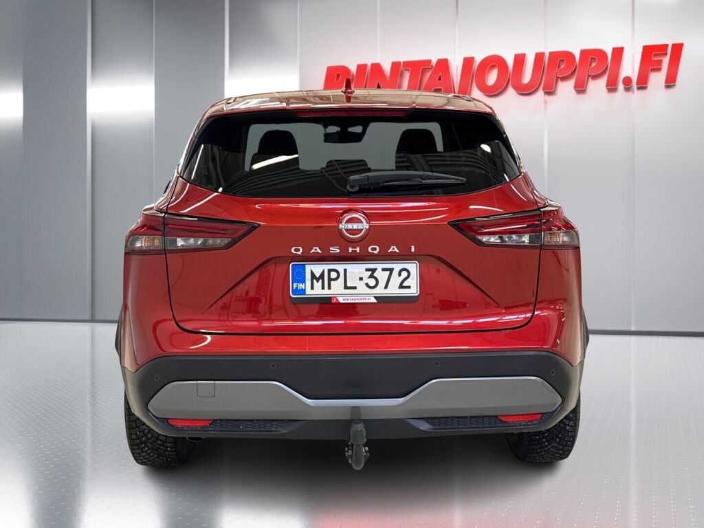 Nissan Qashqai 2024 Punainen