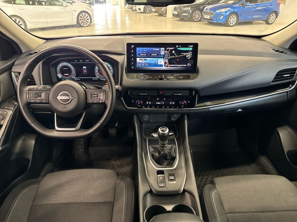 Nissan Qashqai 2024 Punainen