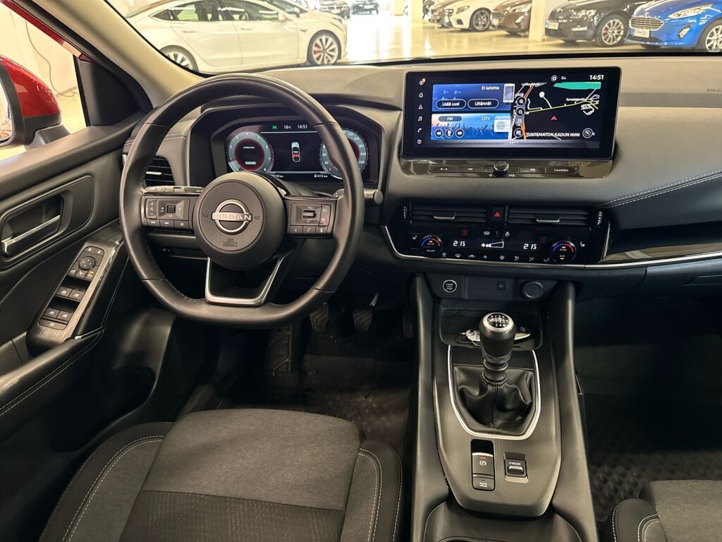 Nissan Qashqai 2024 Punainen