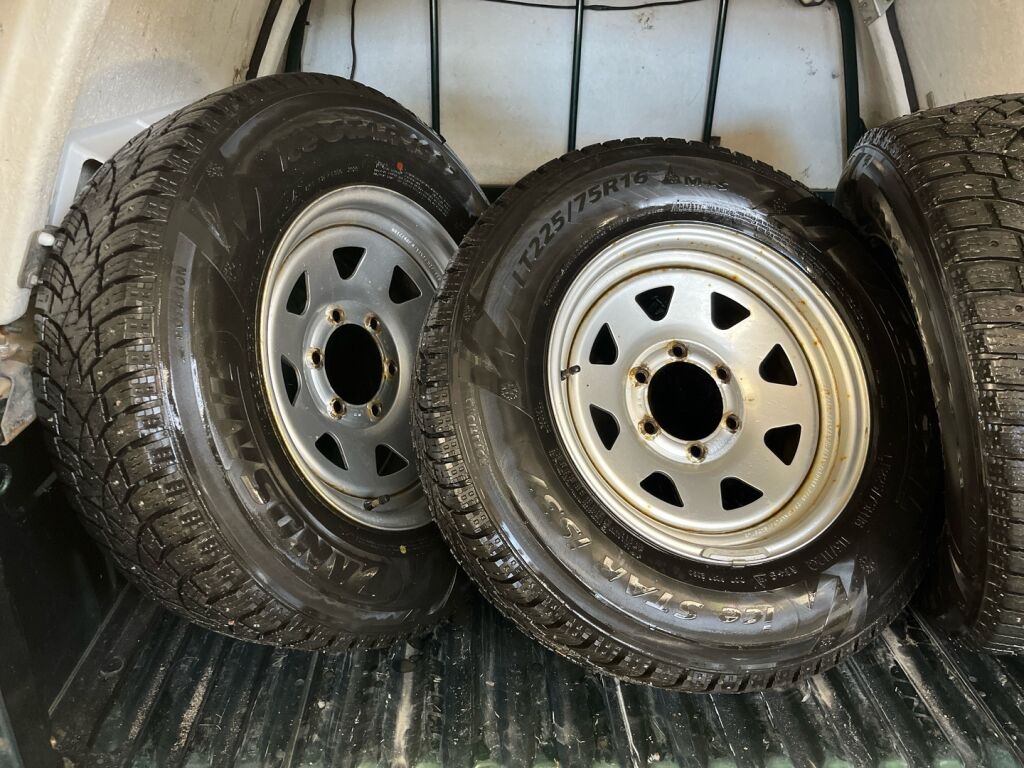 Nissan Cab 2004 Vihreä