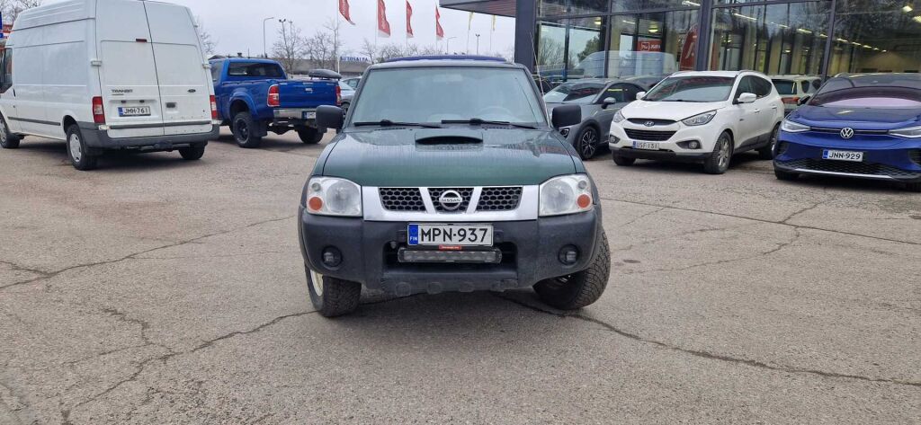 Nissan Cab 2004 Vihreä