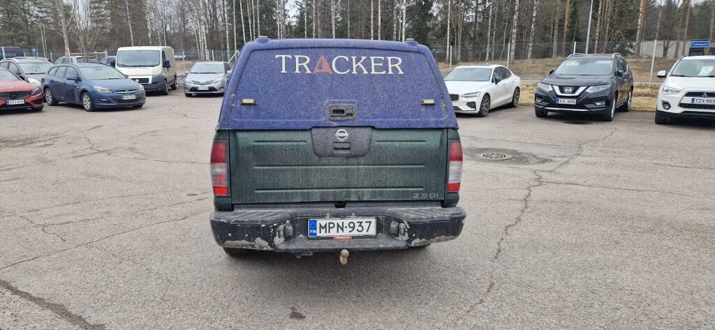Nissan Cab 2004 Vihreä