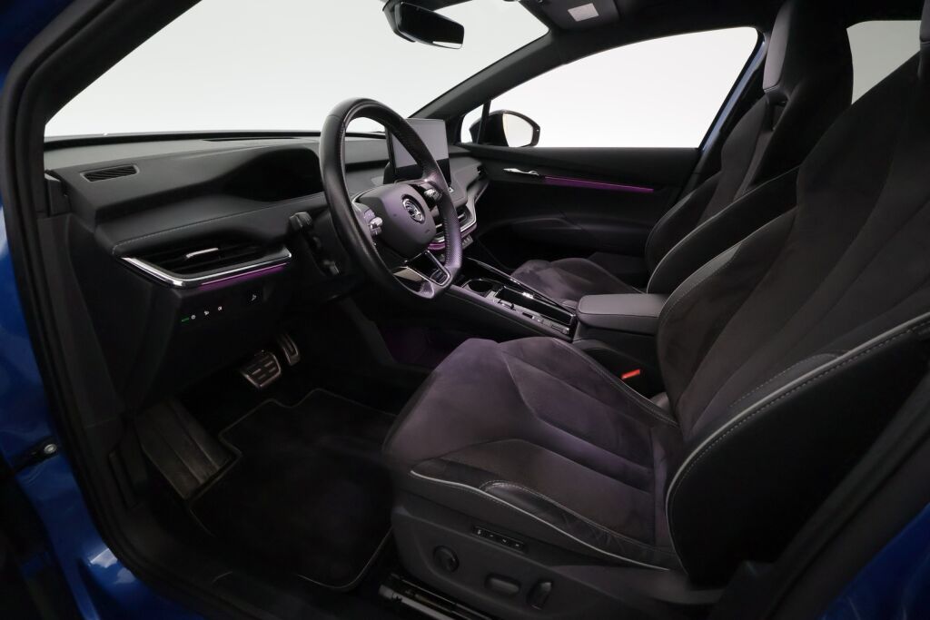 Skoda Enyaq 2021 Sininen