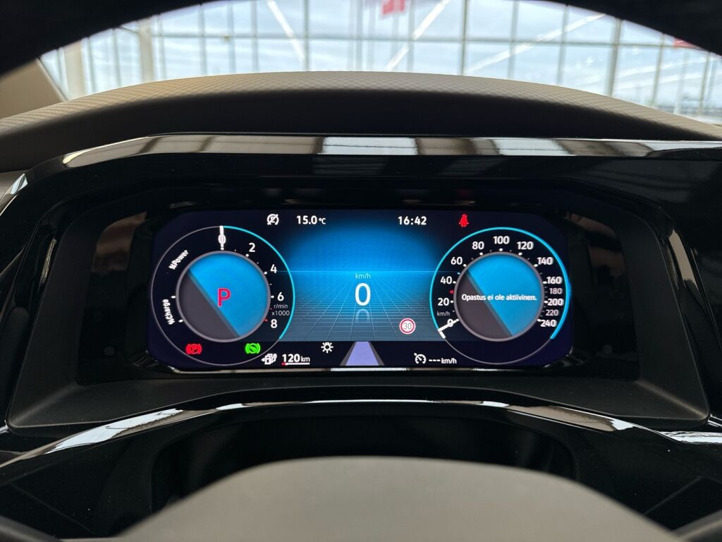 Volkswagen Multivan 2024 Musta