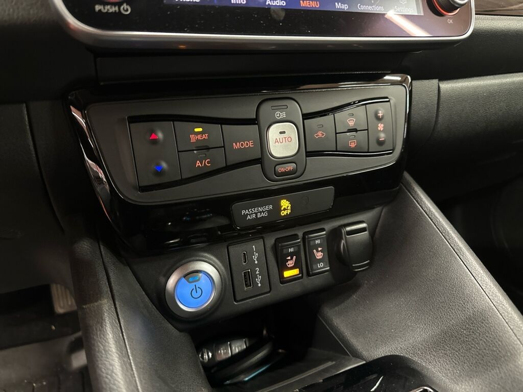 Nissan Leaf 2021 Valkoinen