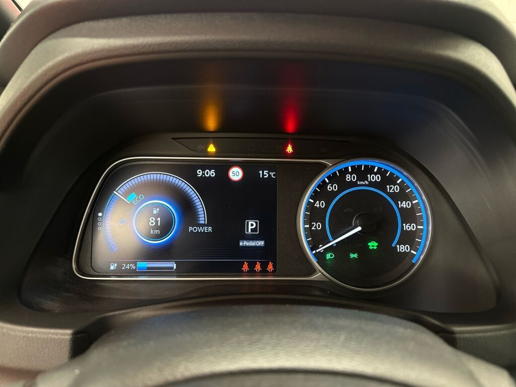 Nissan Leaf 2021 Valkoinen