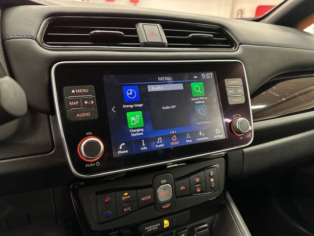 Nissan Leaf 2021 Valkoinen