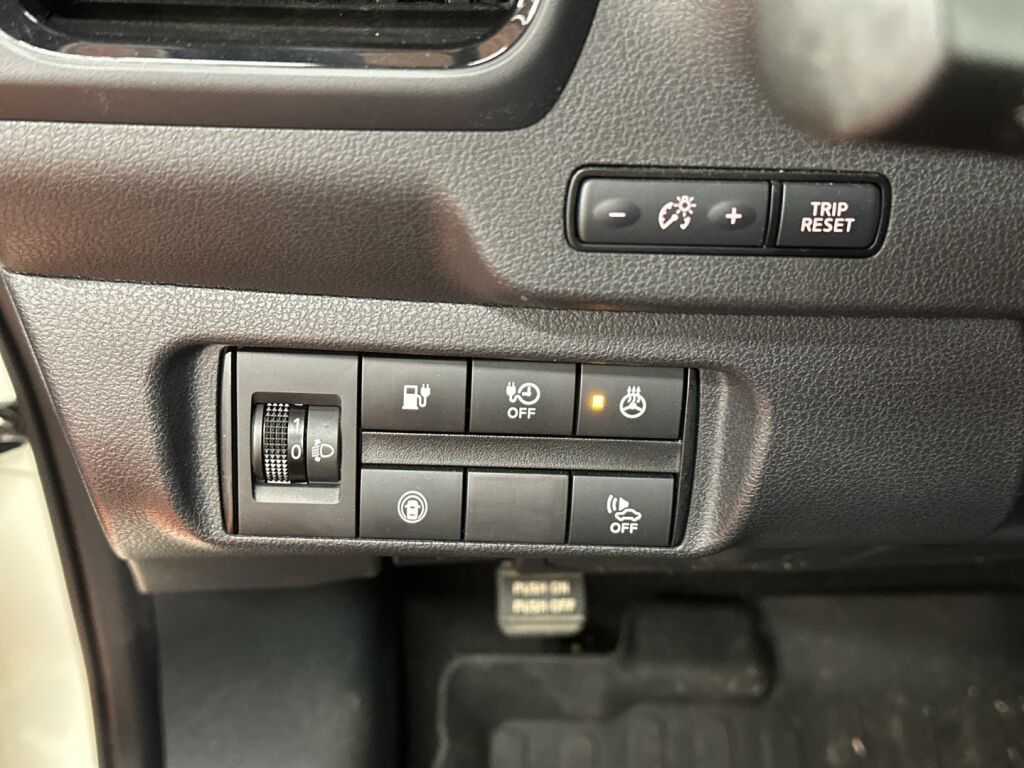 Nissan Leaf 2021 Valkoinen