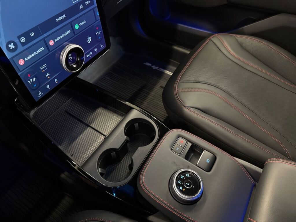 Ford Mustang Mach-E 2022 Valkoinen