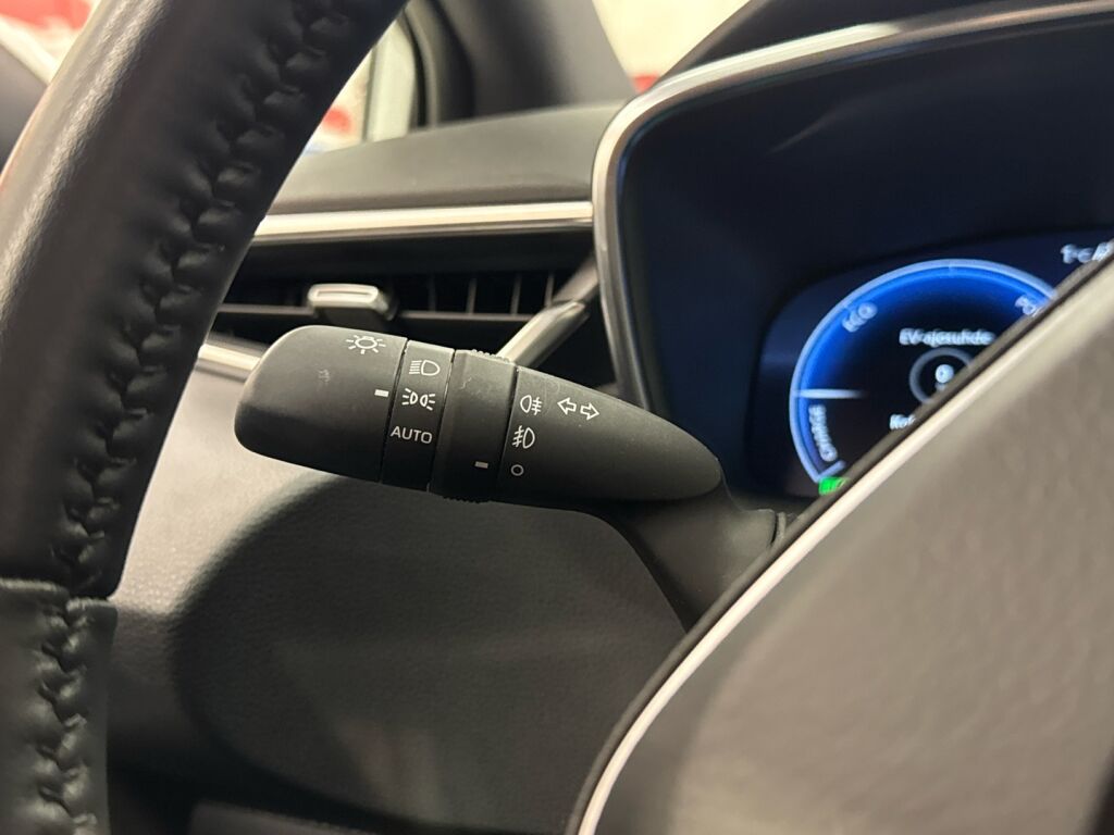 Toyota Corolla 2024 Valkoinen