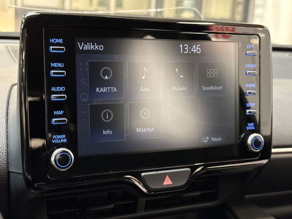 Toyota Yaris 2024 Harmaa