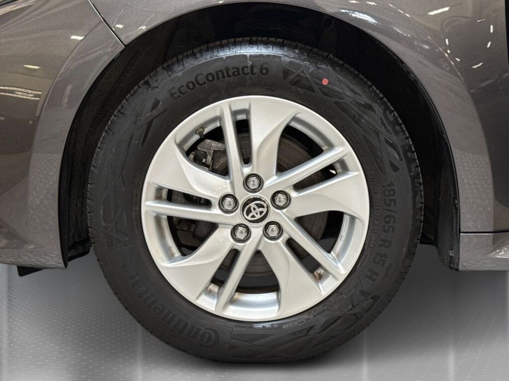 Toyota Yaris 2024 Harmaa