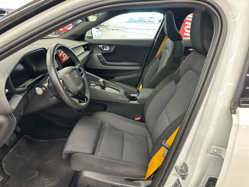 Polestar 2 2021 Valkoinen