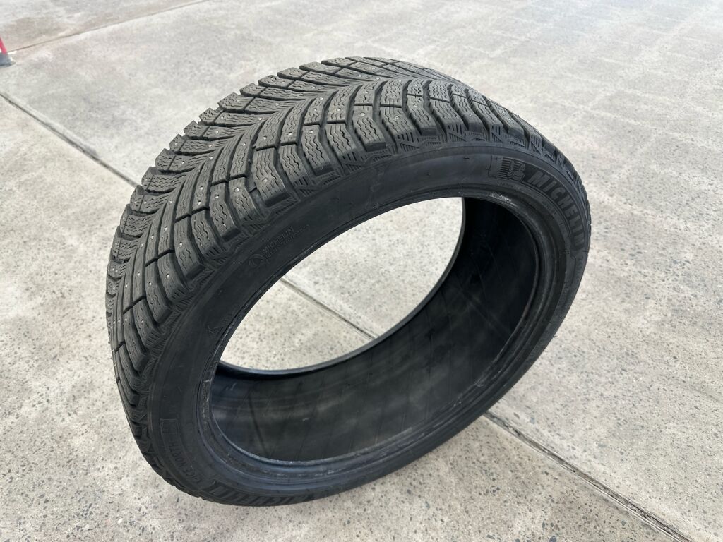 Polestar 2 2021 Valkoinen