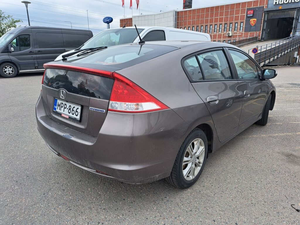 Honda Insight 2010 Ruskea (beige)