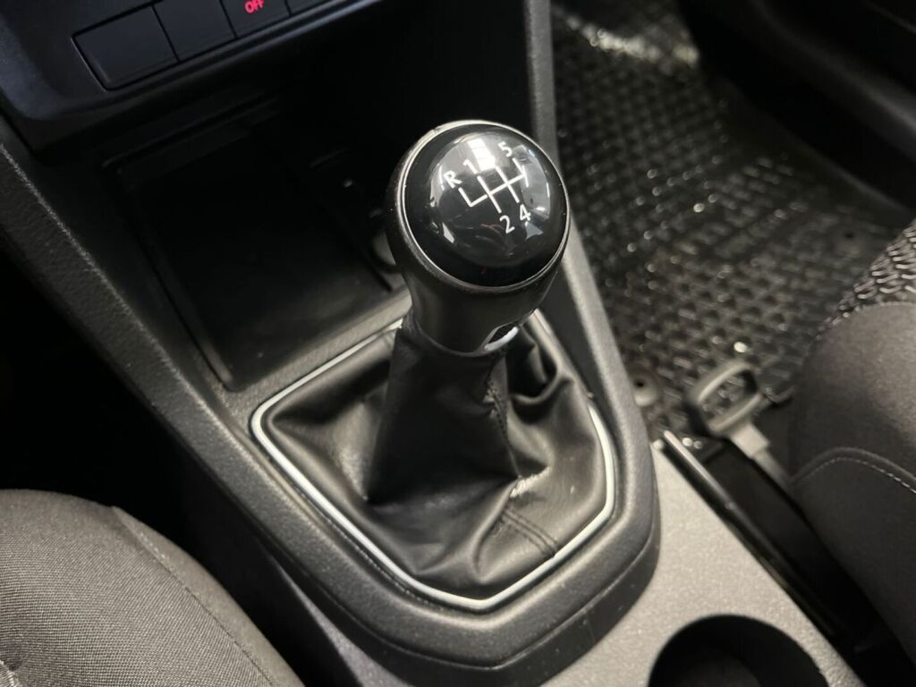Volkswagen Caddy 2019 Valkoinen