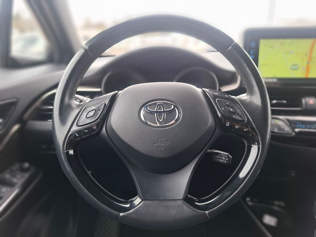 Toyota C-HR 2019 Harmaa