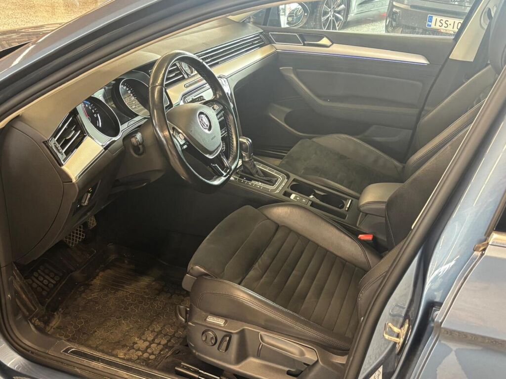 Volkswagen Passat 2016 Sininen