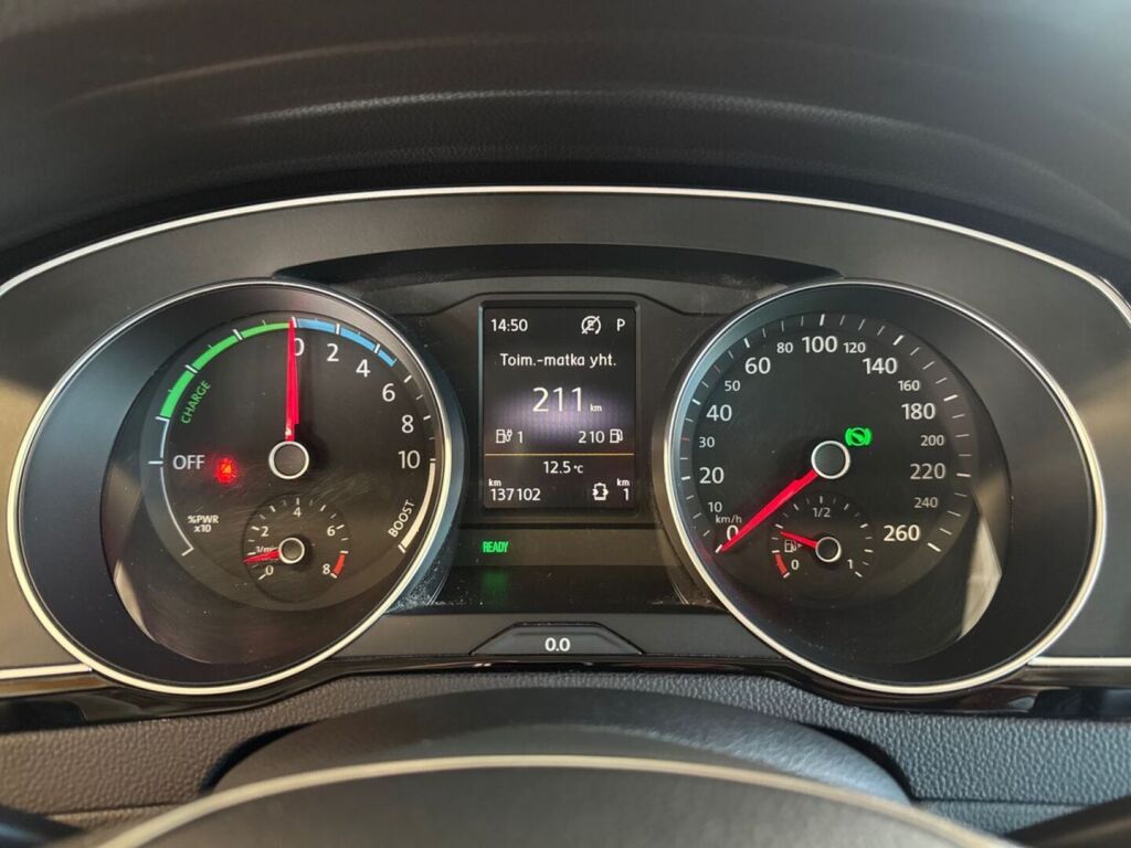 Volkswagen Passat 2016 Sininen