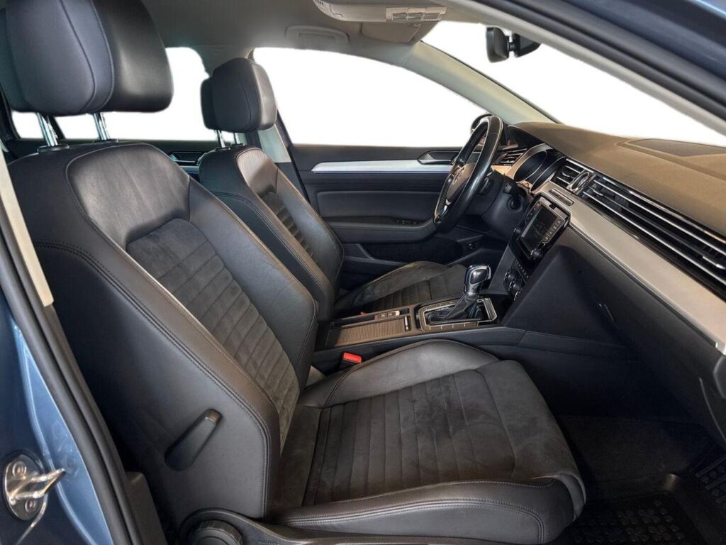 Volkswagen Passat 2016 Sininen