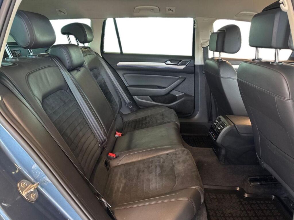 Volkswagen Passat 2016 Sininen