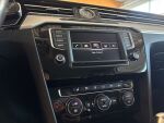 Volkswagen Passat 2016 Sininen