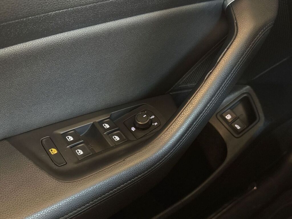 Volkswagen Passat 2016 Sininen